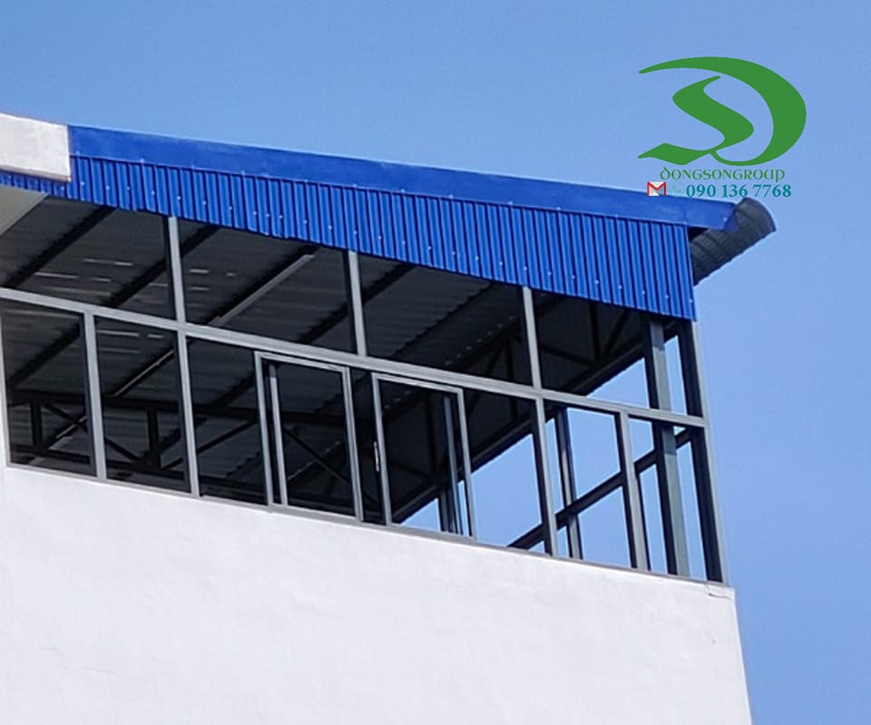 Mái tôn che sân thượng