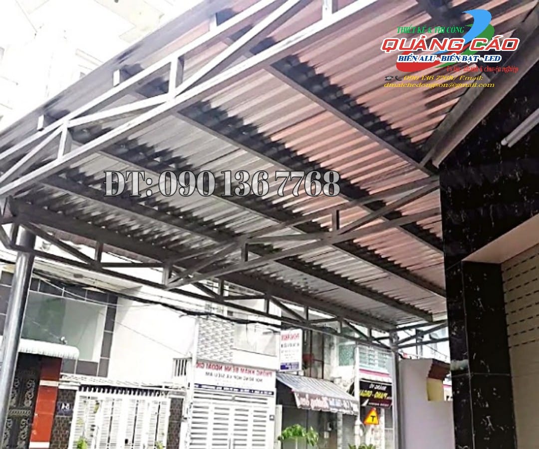 Làm Mái Che Sân Trước Bằng Tôn Đẹp